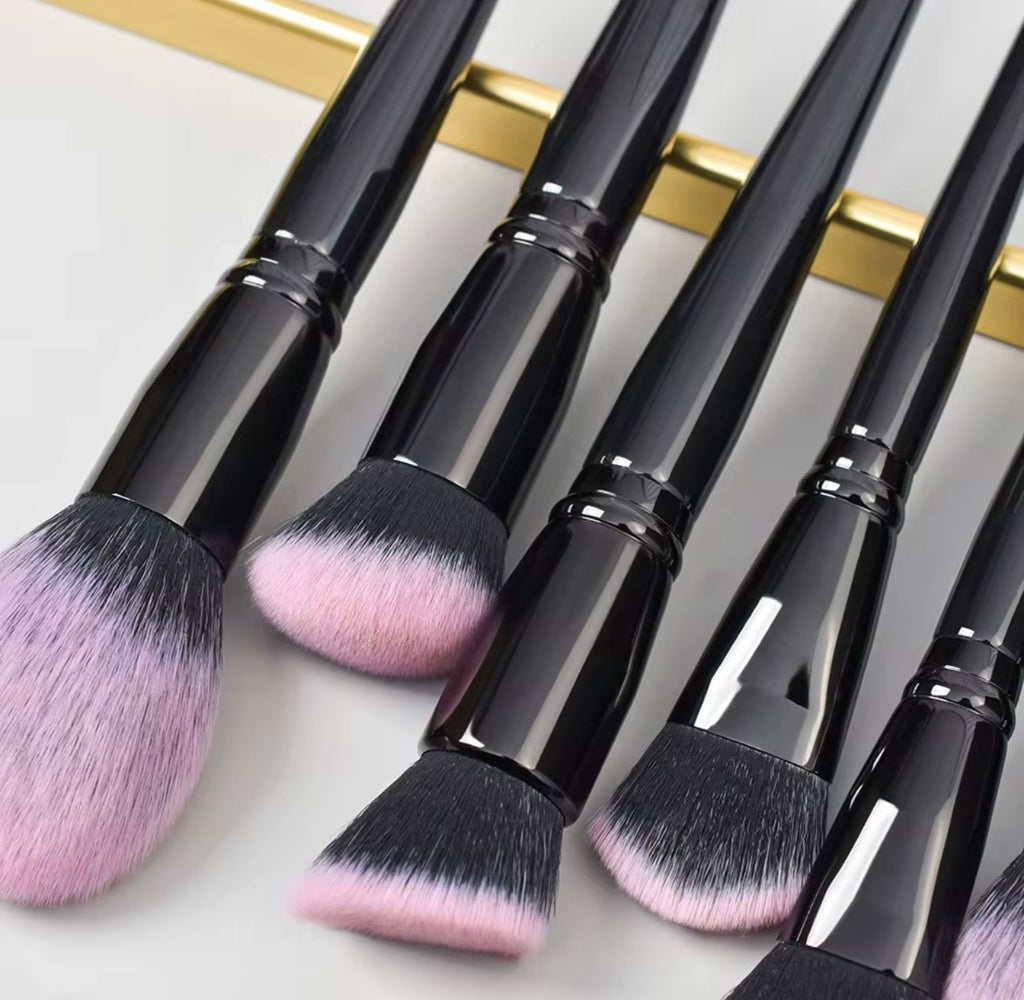 18-Piece Luxury Black & Pink Gradient Makeup Brush Set with Pouch | Professional Soft Synthetic Fiber Face & Eye Brushes