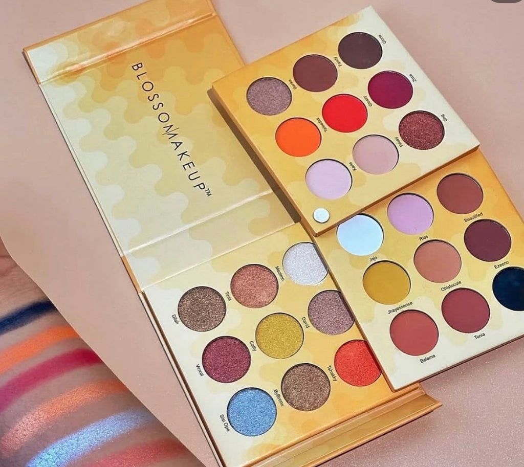 Blossom HER NUDE STORY 27 Colors Eyeshadow Palette (Small Size)
