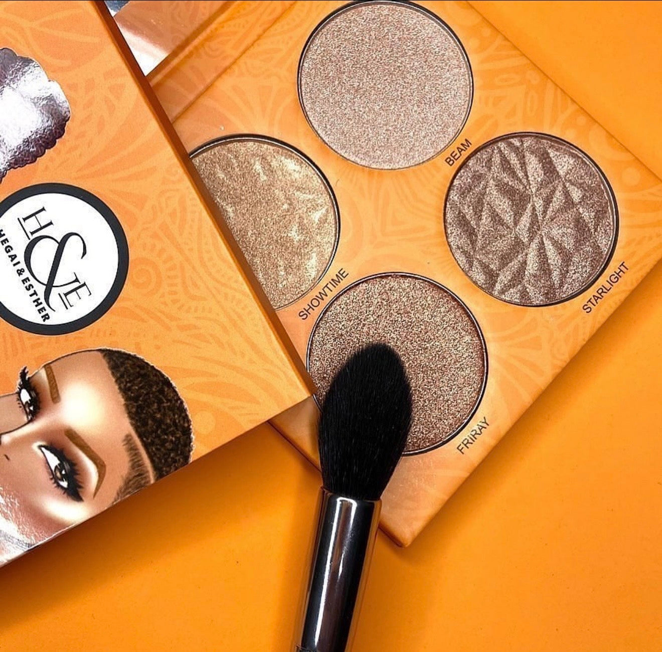 Hegai & Esther Flash Pan 4-Shade Highlighter Palette
