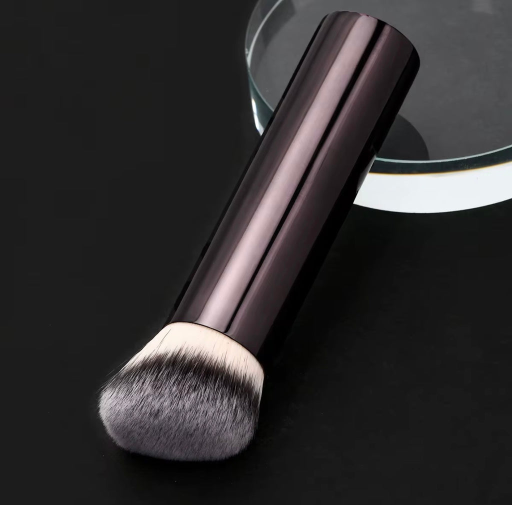 Elite Metal Handle Foundation Brush