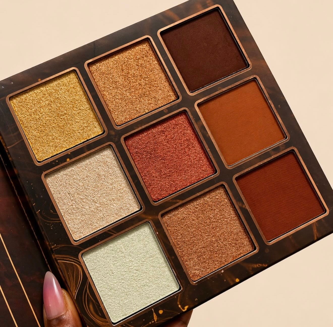 Vee Beauty She’s Baked 9-Shade Highlight, Bronzer & Contour Palette